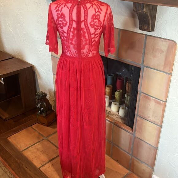 PinkBlush Red Lace Mesh Overlay Maternity Maxi Dress, size S - Picture 6 of 13